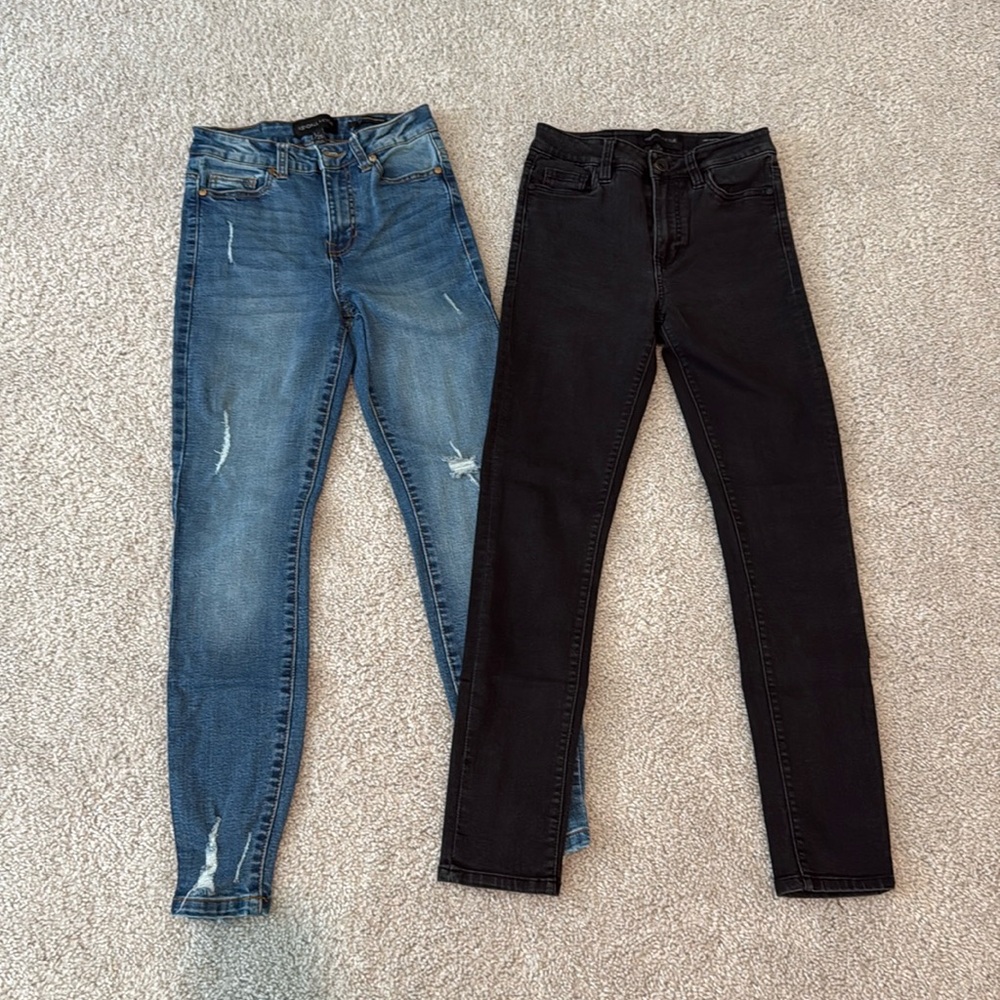 Kendall & Kylie 2 pack bundle of jeans, size 1/25 The Kontour High Rise
